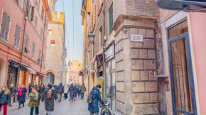 Piazza Grande - Italian Homing Bologna